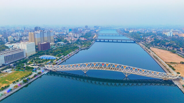 Direct flights to Ahmedabad from UK