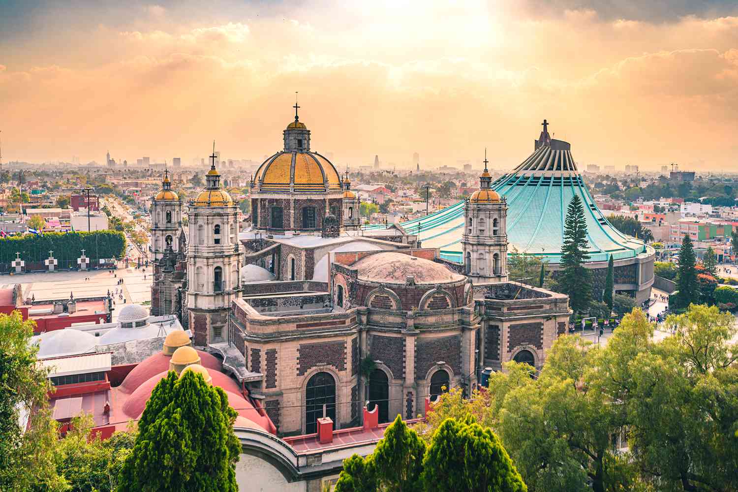 Plane tickets to Mexico from UK