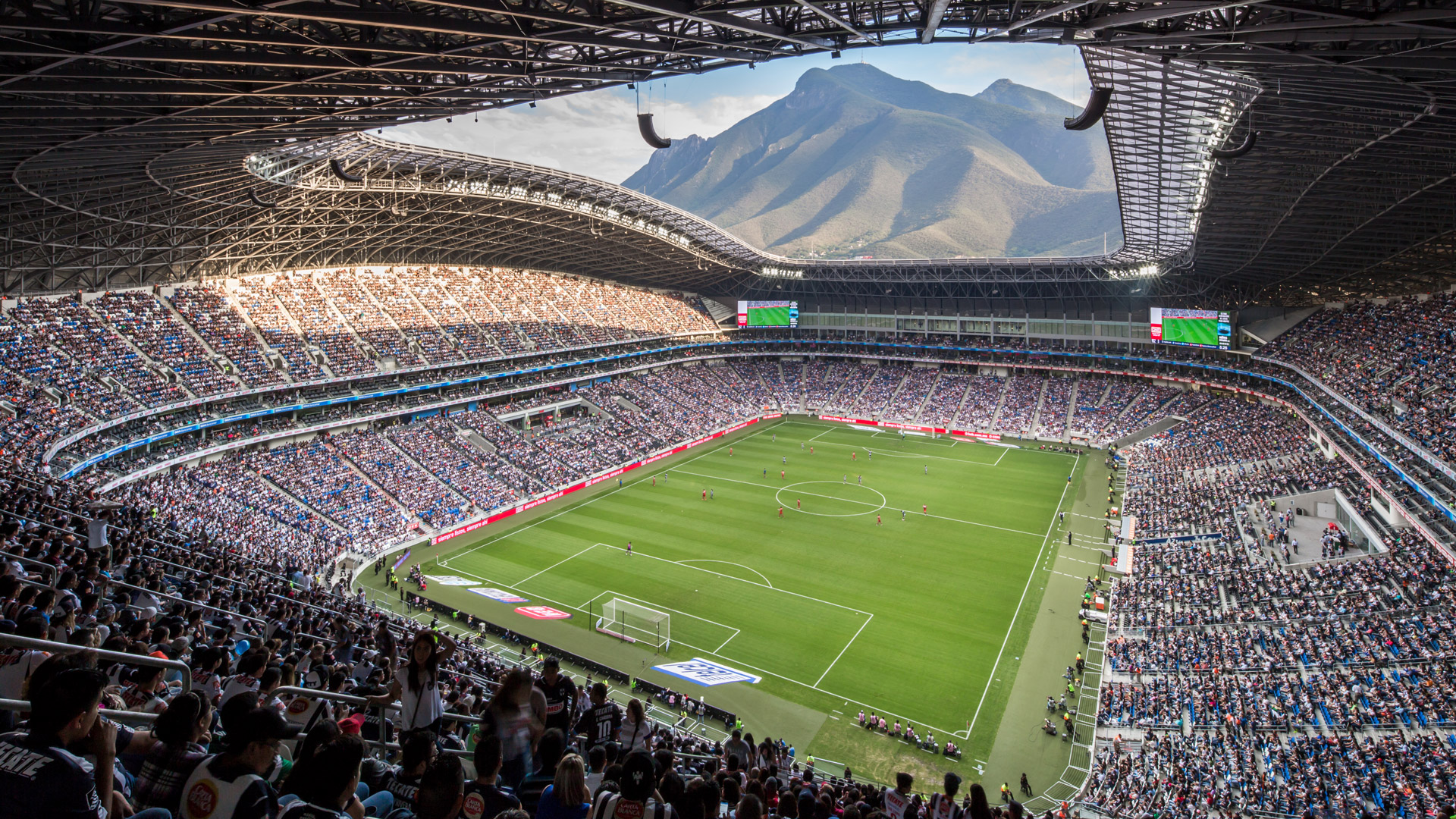 Monterrey skyline for premium hotels and efficient World Cup city stays