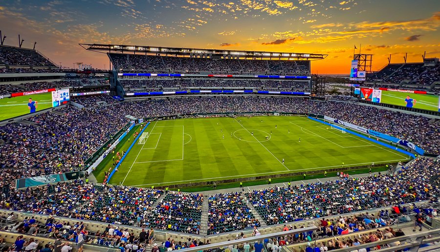 Philadelphia skyline and historic downtown for World Cup 2026 travel planning