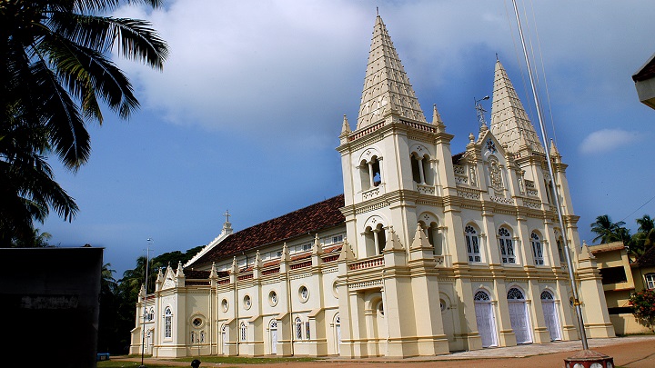 Santa Cruz Basilica Kochi