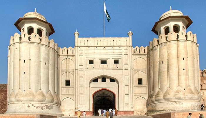 cheapest flights to lahore Lahore Fort Pakistan