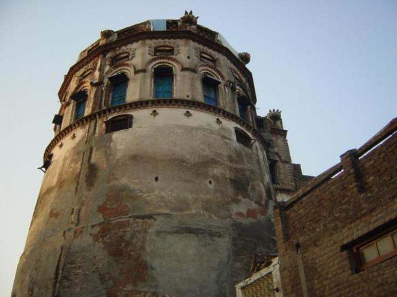 Cheap flights to Sialkot Sialkot Fort